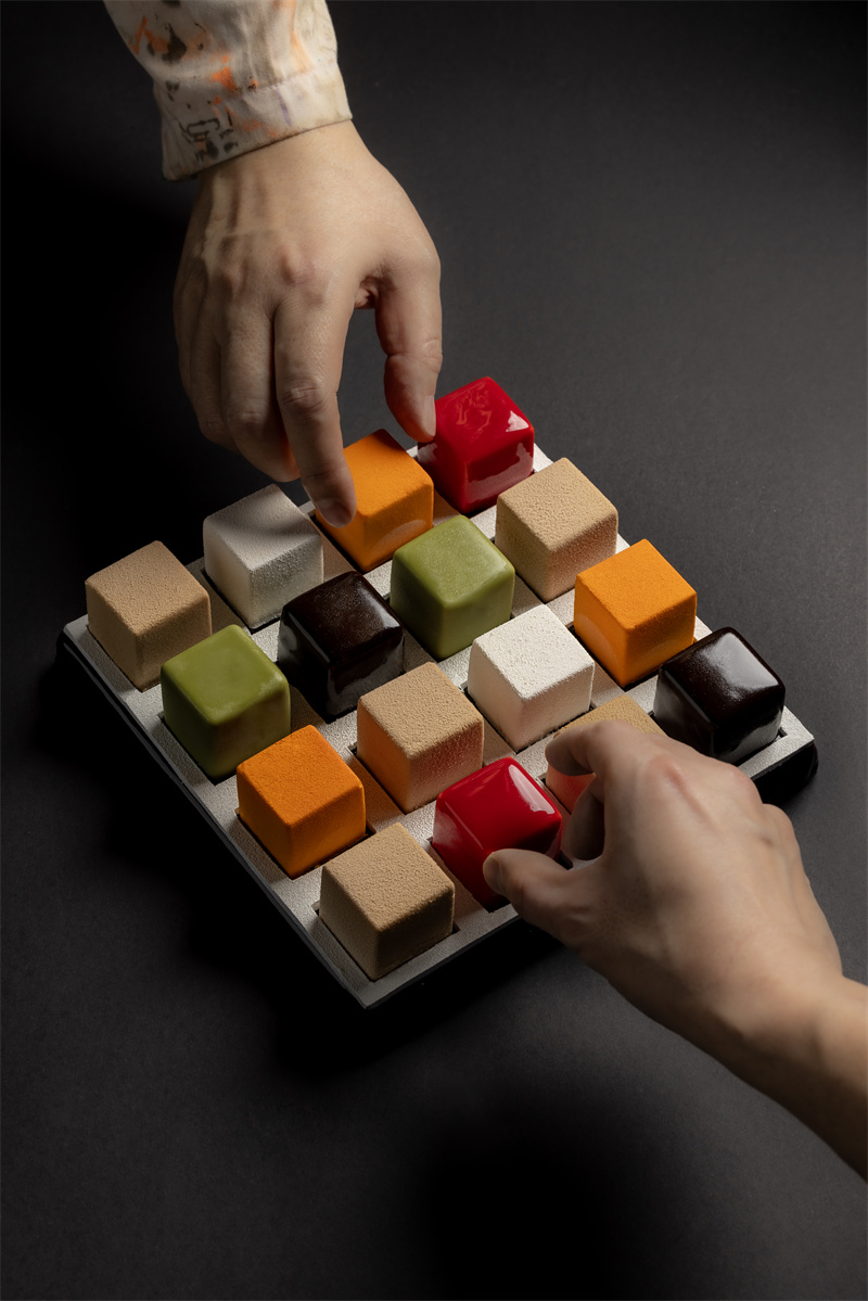 上海西岸美高梅酒店艺术家蛋糕系列-NI调魔方NI-Tone Magic Cube (1)
