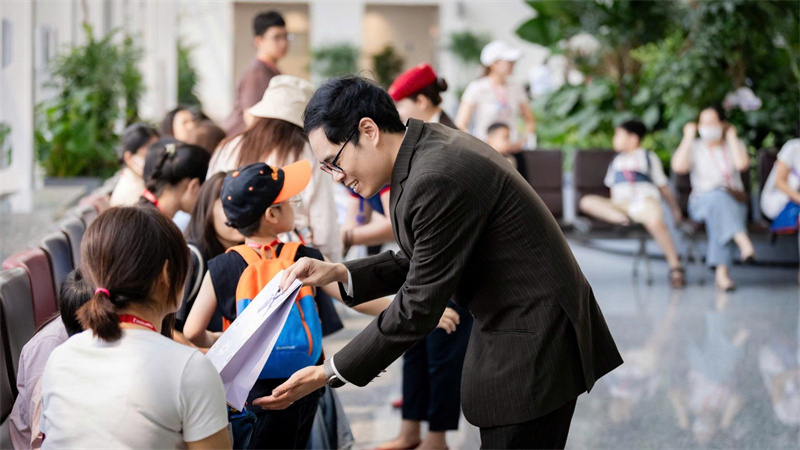 阿联酋航空在全球完成逾40场自闭症青少年出行模拟演练 1