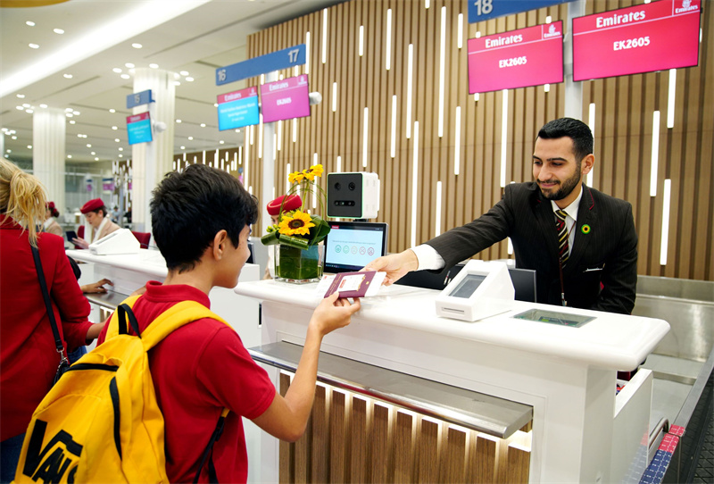 阿联酋航空在全球完成逾40场自闭症青少年出行模拟演练 2