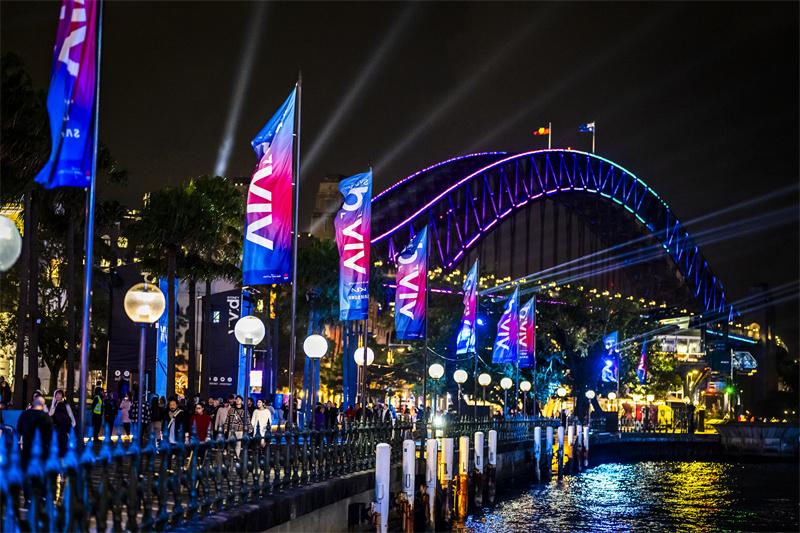 Our City Connected brings our city together through light. On every other day of the year, Sydney’s buildings stand on their own. During Vivid Sydney the city’s architecture and the Sydney Harbour Bridge are brought together as a canvas for dynamic lasers and searchlights. Artist - Mandylights