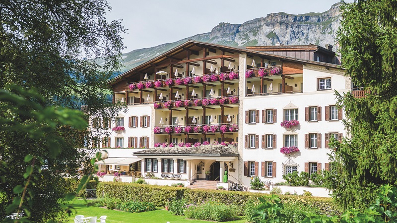 adu-1920x1080-hotel-adula-flims_sommer