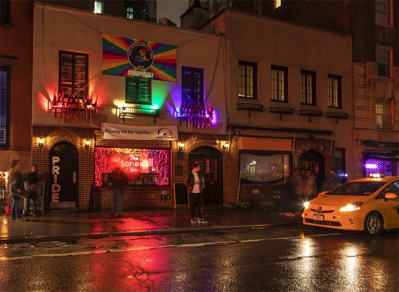 Stonewall-Inn-West-Village-Manhattan-NYC-Photo-Elizabeth-Bick