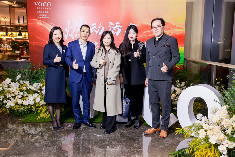 一岁一礼后面放这张合照