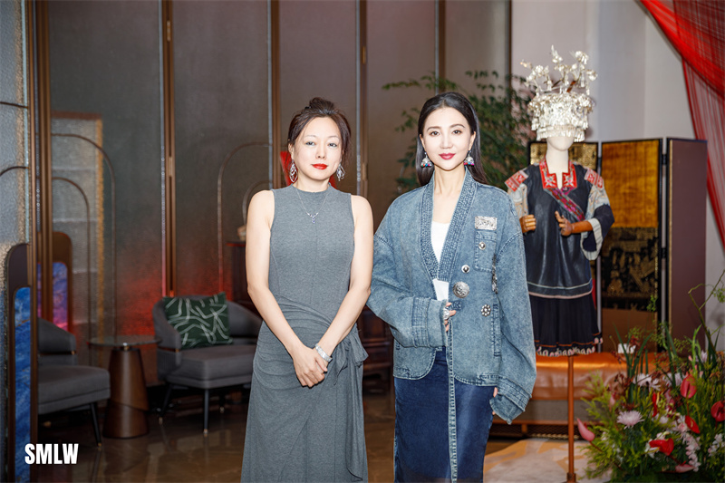 A Duo, Singer and Founder of Future Ethnic Music 阿朵